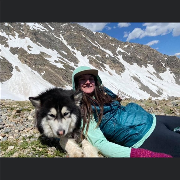 Meet your Posher, Nicole - Picture 2 of 2